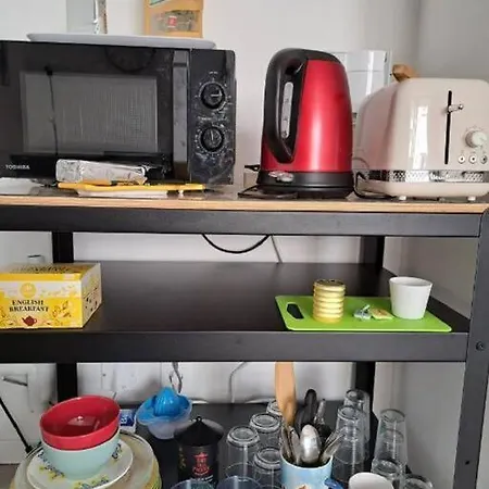 Studio Proche Toutes Commodites Apartamento Tolón